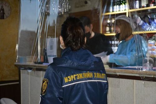 “Кимбаб Чонгуг” кафед хугацаатай үүрэг даалгавар өгчээ